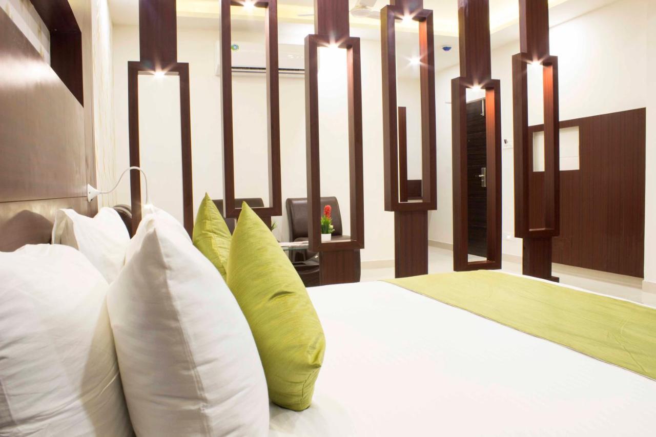 Daksh The Madhuvan Suites Dwarka Kültér fotó